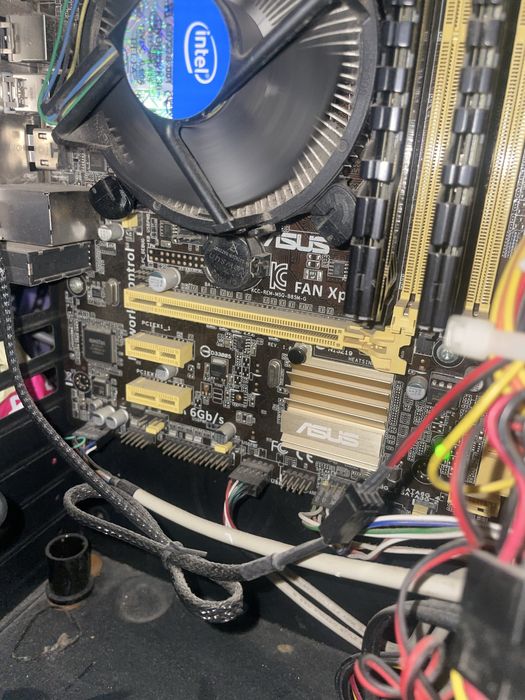 Pc gaming so falta placa grafica