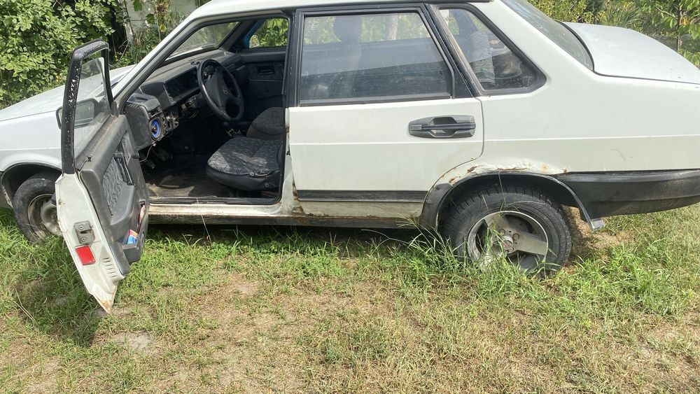Продам ВАЗ 21099 (1.5л)