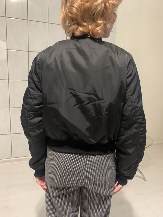 Бомбер  PULL&BEAR на дівчину