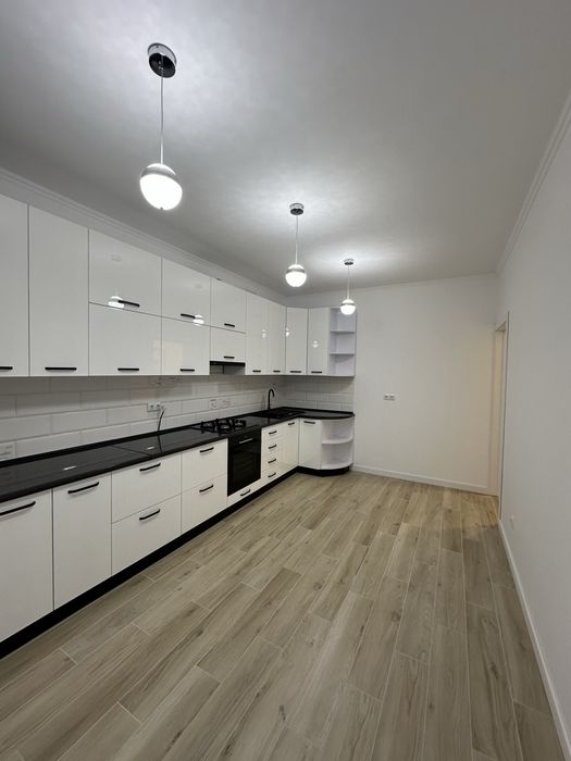 3-х кім вул. Національної Гвардії (МЖК) Паркове містечко