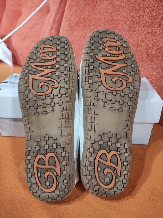 Шкіряні босоніжки - 26 см. стєлька