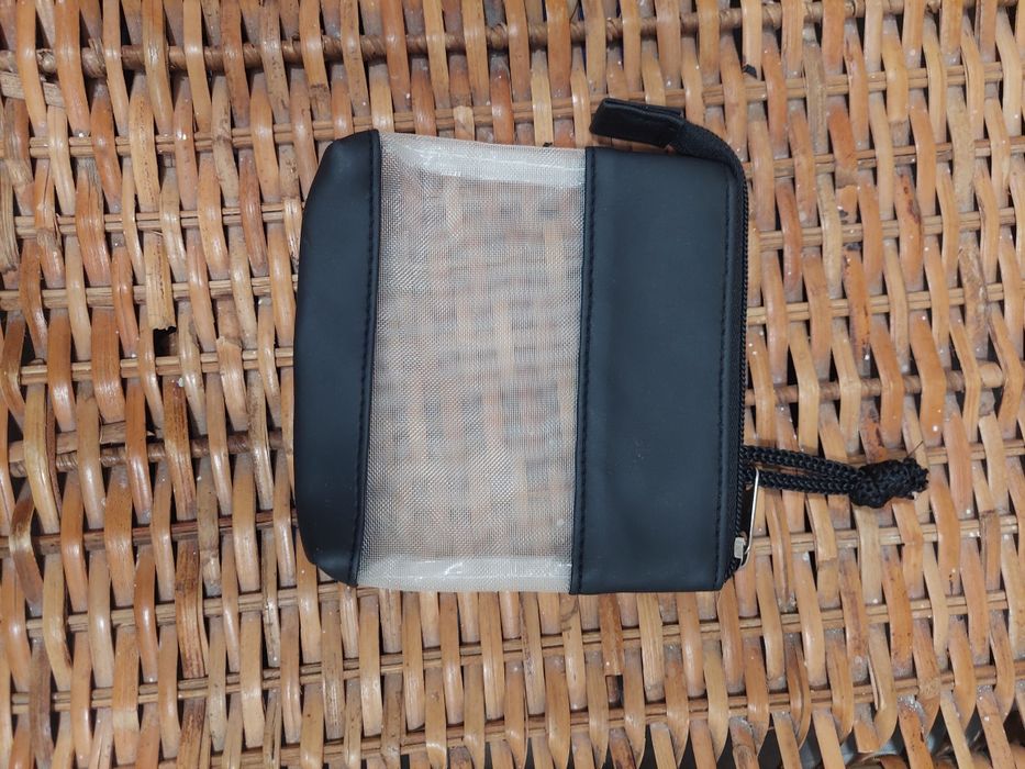 Przezroczysta kosmetyczka podróżna gratis do zakupu