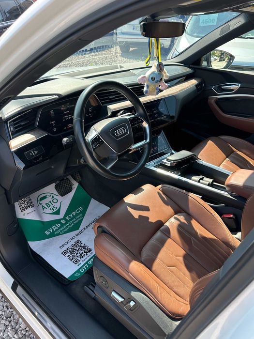 Продам Audi e-tron Prestige 2019 рік можлива розстрочка,кредит,обмін!