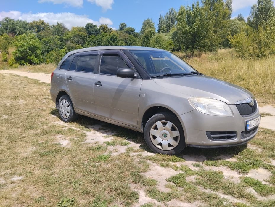 Skoda fabia 1.4 універсал другий власник