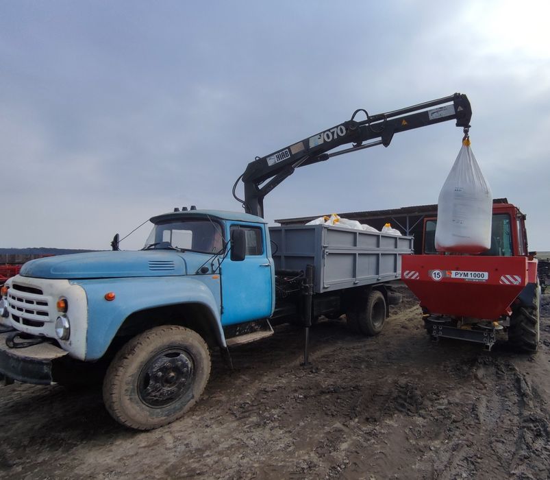 Послуги самосвала та маніпулятора