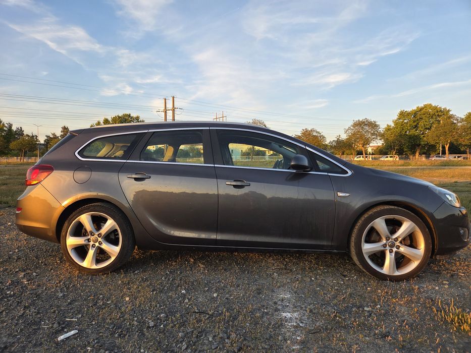 Astra Station Wagon 2.0 (CDTI) - 165CV
