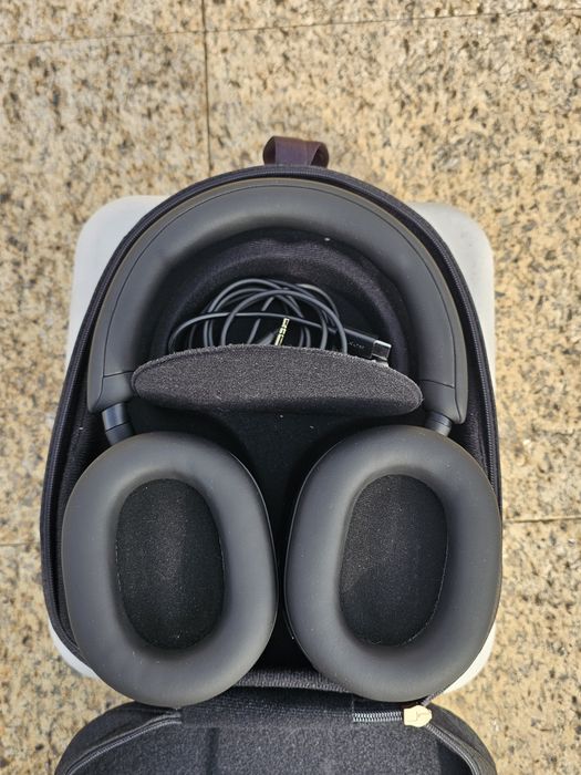 Headphones Sony WH-1000XM5