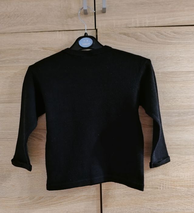 Sprzedam koszulę i sweter.