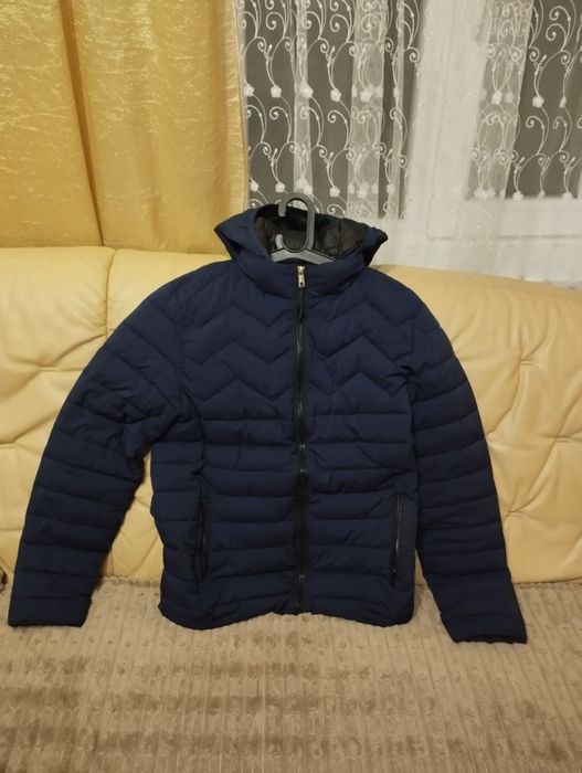 Продам чоловічу курточку