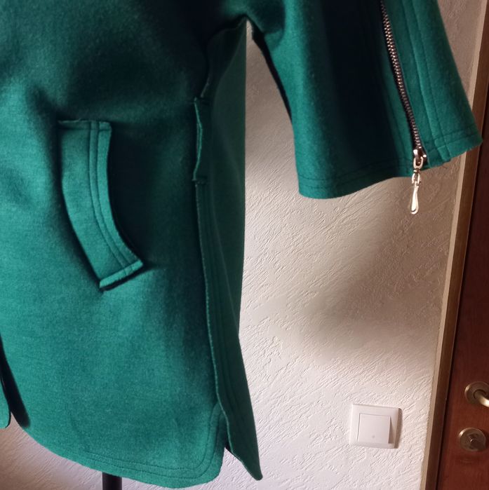 Стильний жіночий піджак зеленого кольору 48р