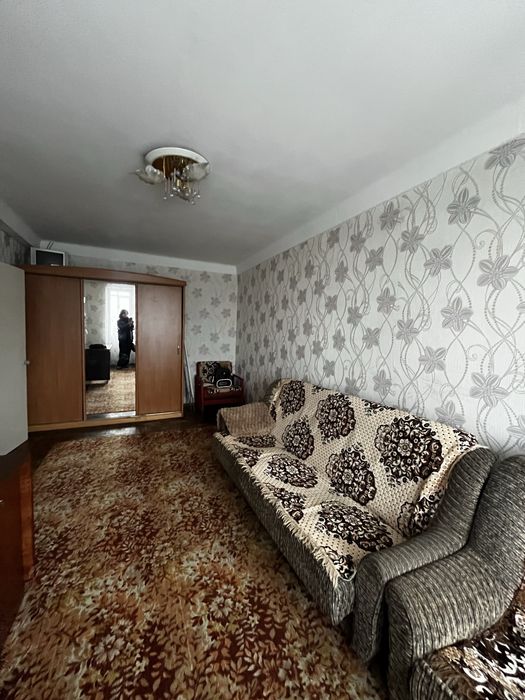 1 комн .Бородинский/  жилое состояние + остаётся  все !