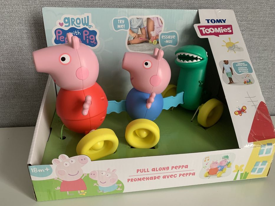 Розпродаж! Мелодія музична каталочка на шнурівці Peppa pig пеппа TOMY Toomies Pull Along ЗВУК