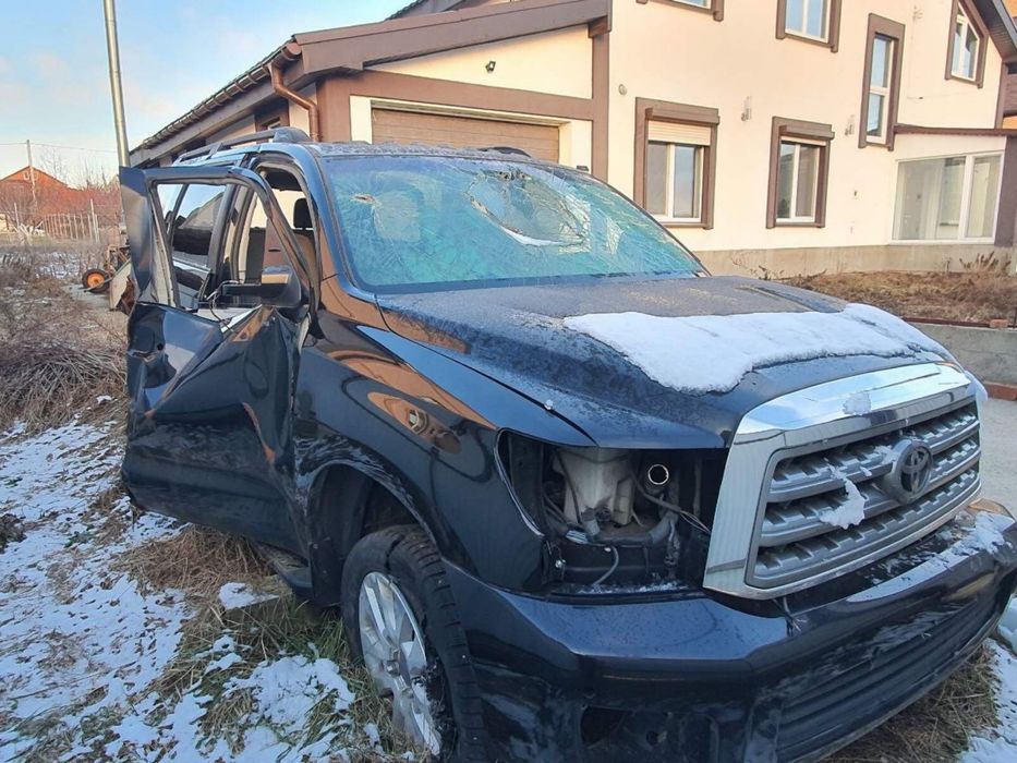 Toyota Sequoia после дтп