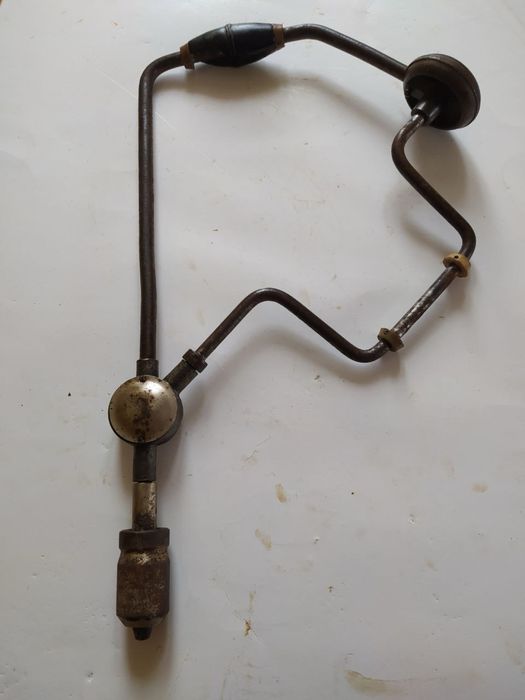 Коловорот ручний