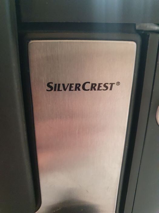 Продається нимецка  фритюрниця  в дужє гарному стані