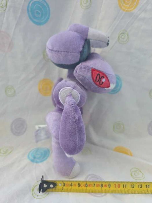 Pokémon peluche do pokémon Genesect da marca tomy