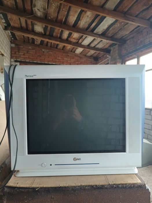 Телевизор LG RT-21FA76X 21 дюйм плоский Рабочий