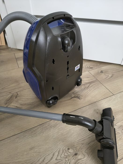 Odkurzac zabawkowy Electrolux na baterie sprawny