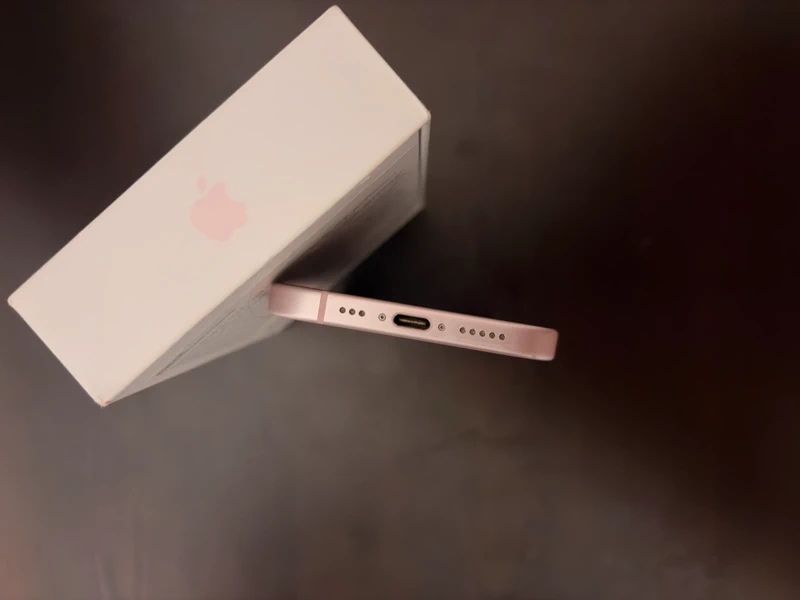 Новий Iphone 15 128 ГБ рожевий