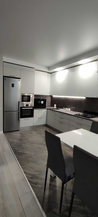 Продаж 2 кімнатної квартири