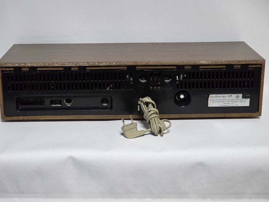 Receiver Vintage reparado Telefunken