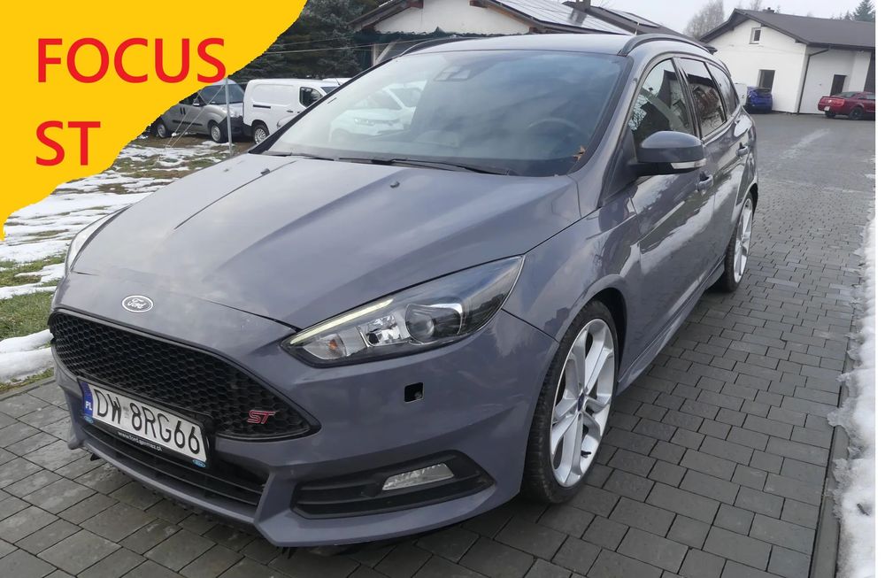 Ford Focus ST 185KM Lift Kombi skóra RECARO
