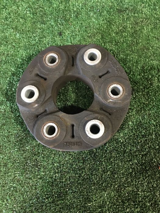 Еластична муфта . Муфта кардана Бмв Е60