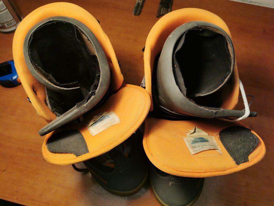 Botas de Snowboard

Marca: Salomon
Modelo: Dialogue
Tamanho: 39 2/3
Co