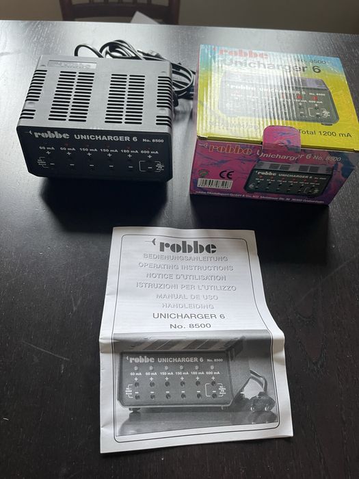Unicharger Robbe no 8500  total 1200 mA carregador rc