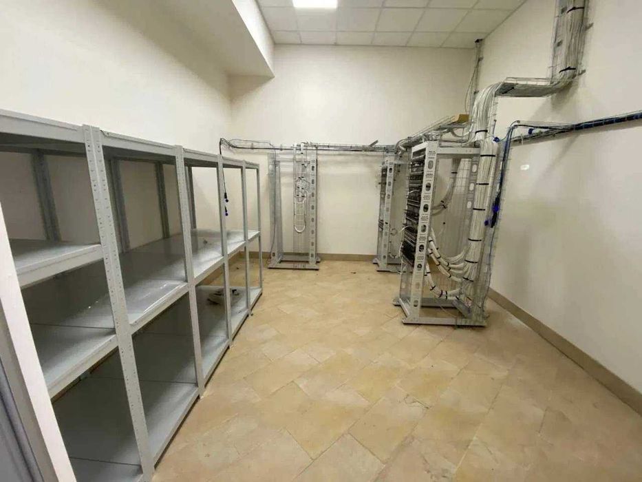 БЕЗ%! Оренда офісу 650м2 по вул Глибочицька. метро Лук"янівська.