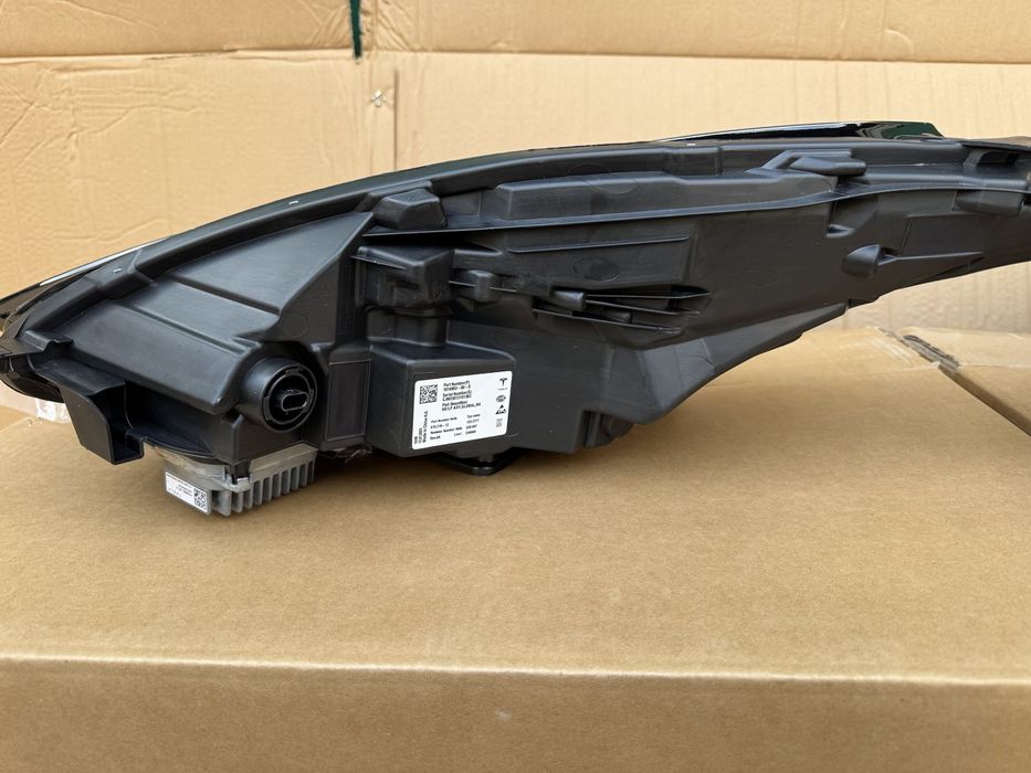 Фара линза tesla 3 y тесла 3 у 151495300c 151495200c