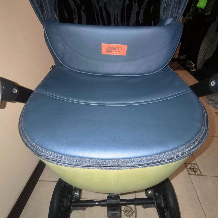 Продається каляска Riko Basik