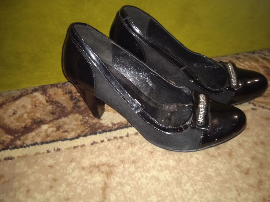 Туфлі нові 37, 38розмір