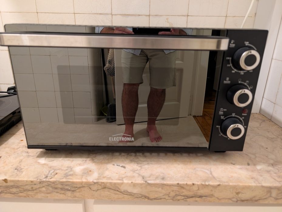Forno eléctrico , placa eléctrica e microondas
