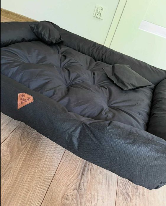 Legowisko dla psa 115x95 XL czarne wodoodporne z poduszkami GRATIS