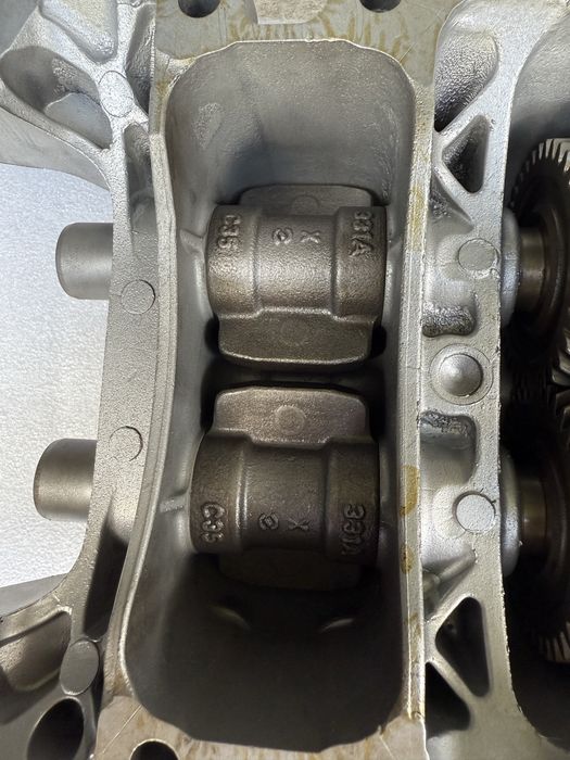 Pompa oleju 2.0 TFSI 06D103295S