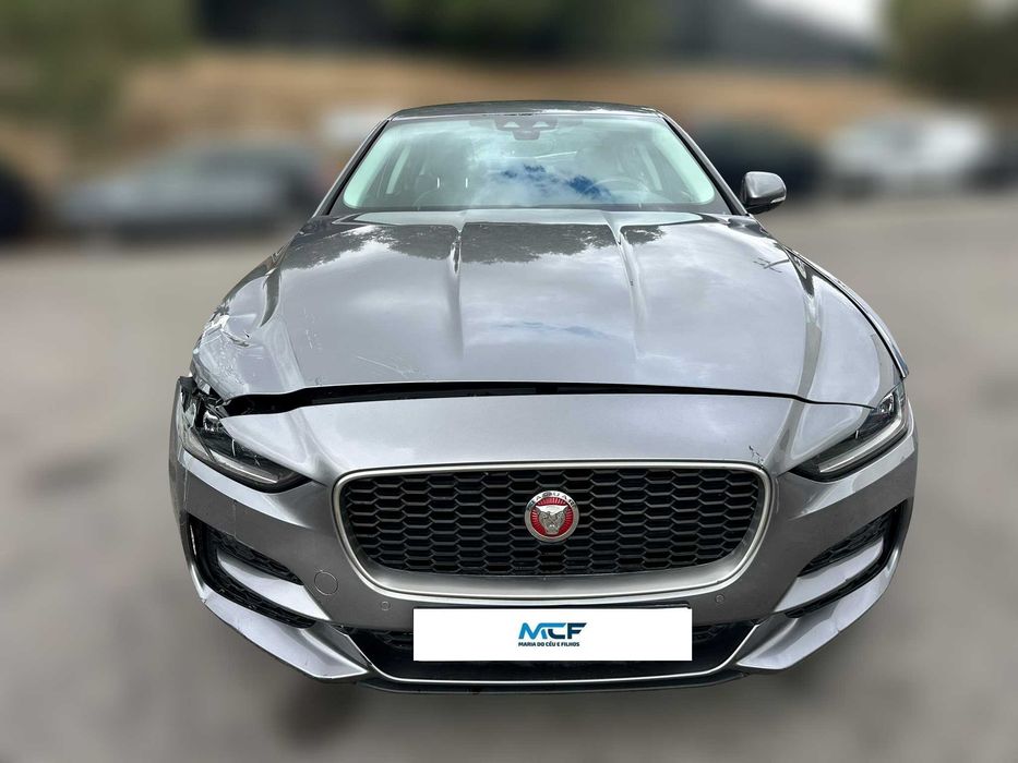 Jaguar XE 2.0d 180cv Caixa Aut. de 2020 Salvado