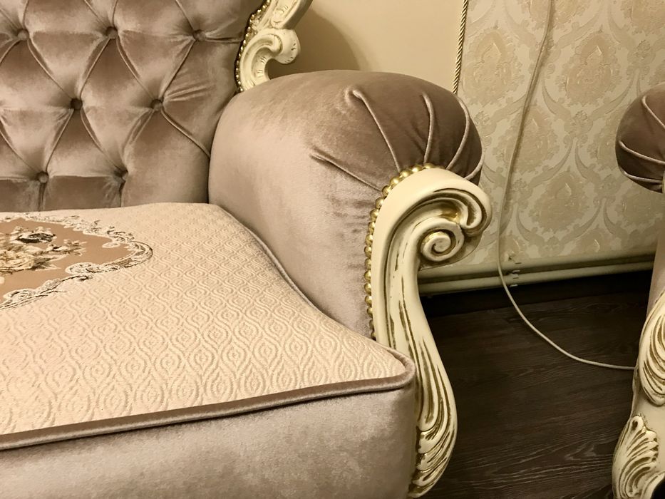 Диван і два крісла «борокко» як нові