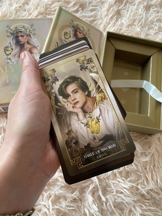Карты таро «Mythos Tarot» в подарочной коробке