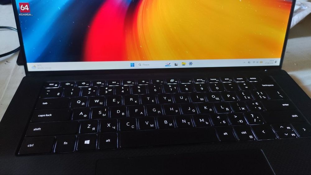 Ноутбук 15" Dell XPS 9500 (i7 -10850H / 16-48Gb / SSD 256-1500Gb / NVIDIA GTX1650Ti 4Gb) - в Отличном Состояние !!