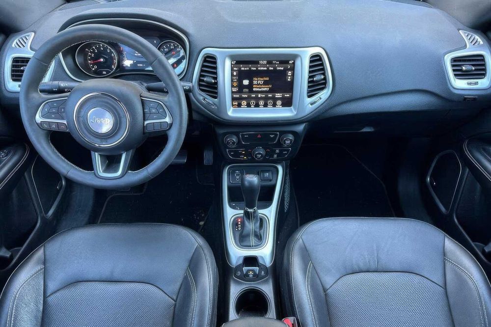 Jeep Compass 80th Anniversary Edition      2021