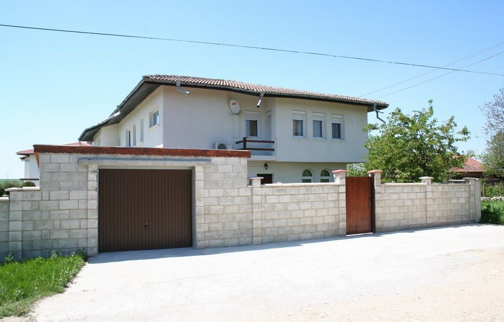 Купить дом в варне болгария дома во франции за 1 евро