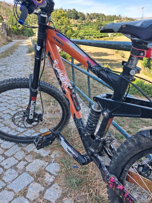 Bicicleta kona stinky