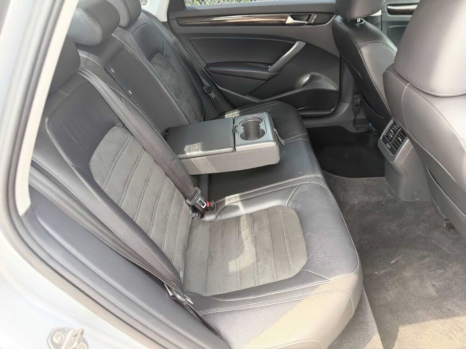 Volkswagen Passat      2015