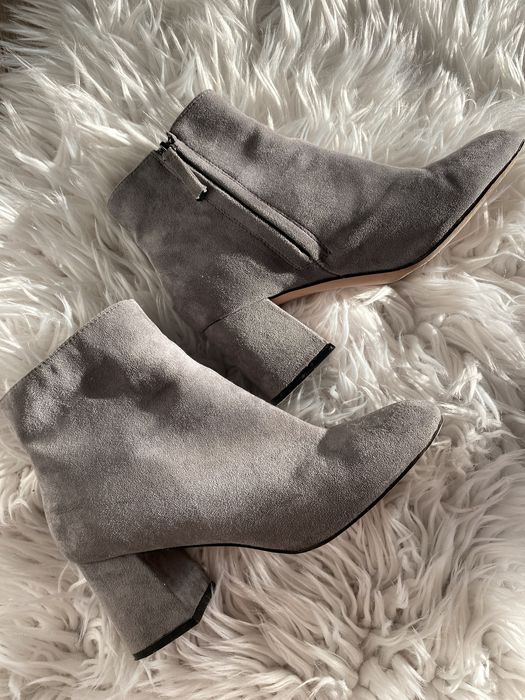 Ботильйони замшеві 38 р