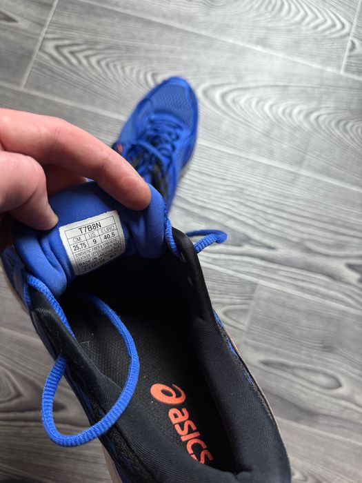 Кроссовки Asics Gel CUMULUS 19 размер 40,5 стелька 25,5