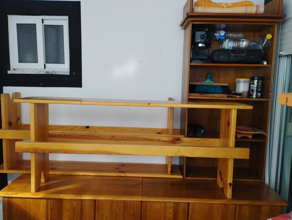 Móvel de sala e bancos para venda