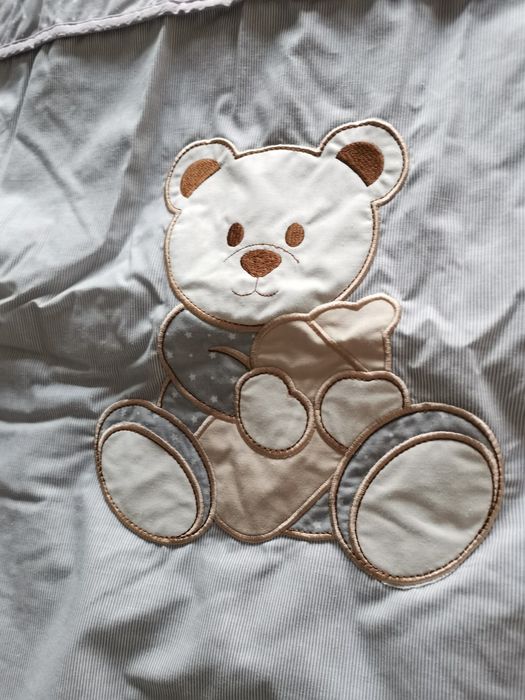 Berço + colchão + protector colchão + edredão + protector berço