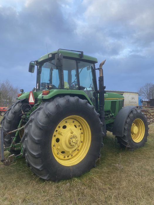 Трактор John Deere 7800