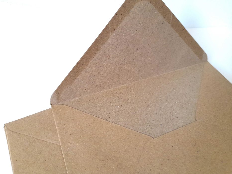 Envelopes Natural 12x17.6cm - um pouco maior que C6